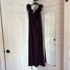 Xscape Women’s Formal Dress. Size 16